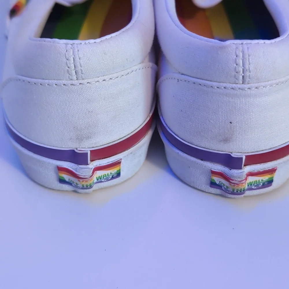 Vans slip on shoes - mens 7.5/womens 9 - Picture 3 of 9
